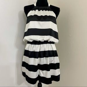 VENUS halter top neck-tie striped pockets romper